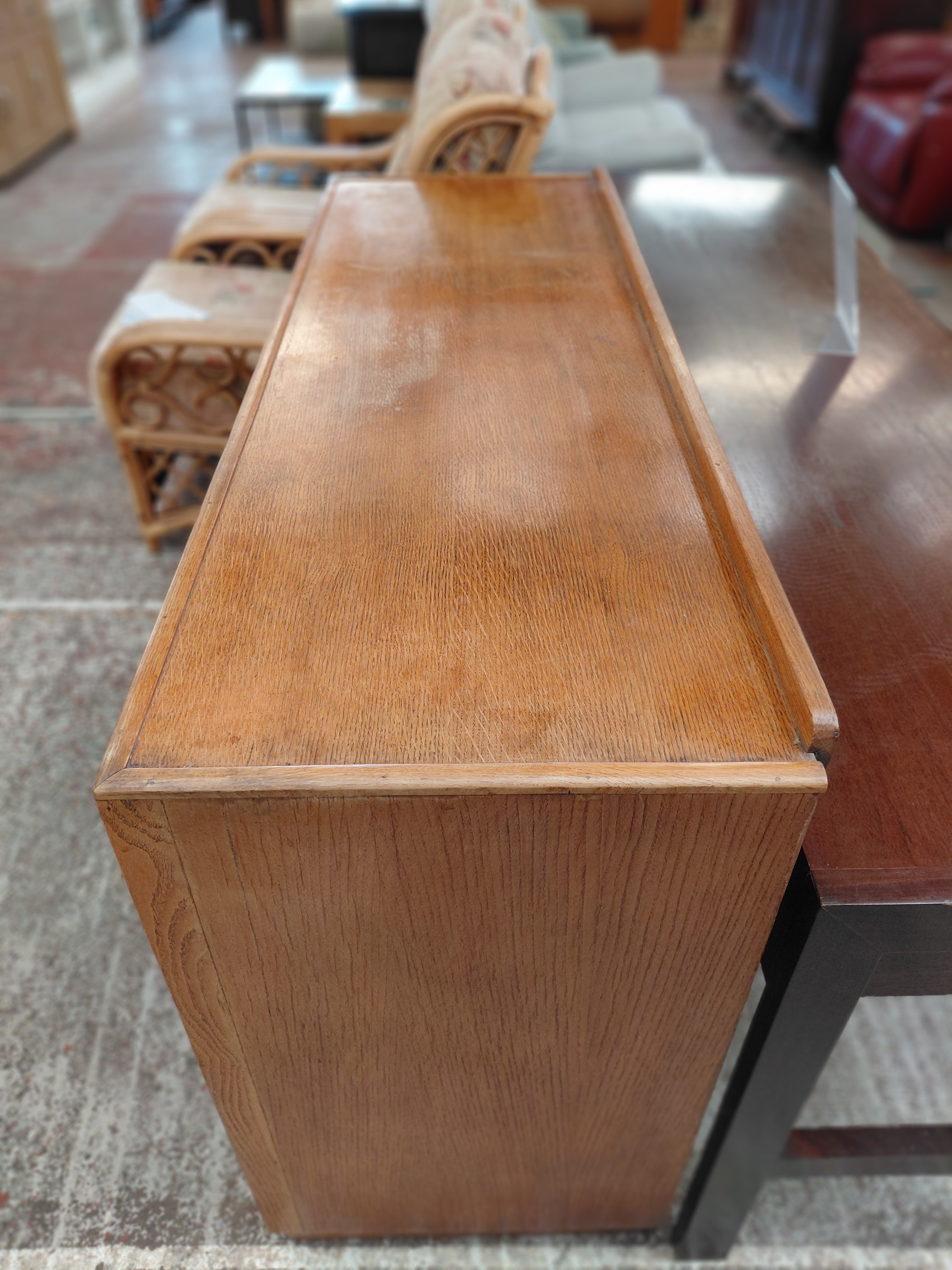 Sideboard