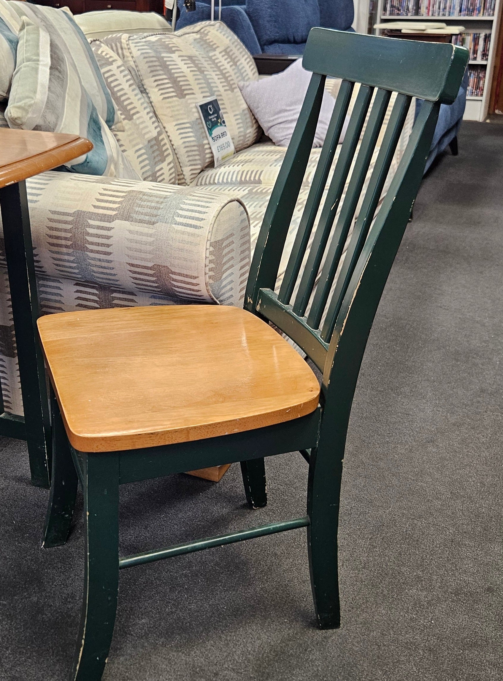 Table & chairs