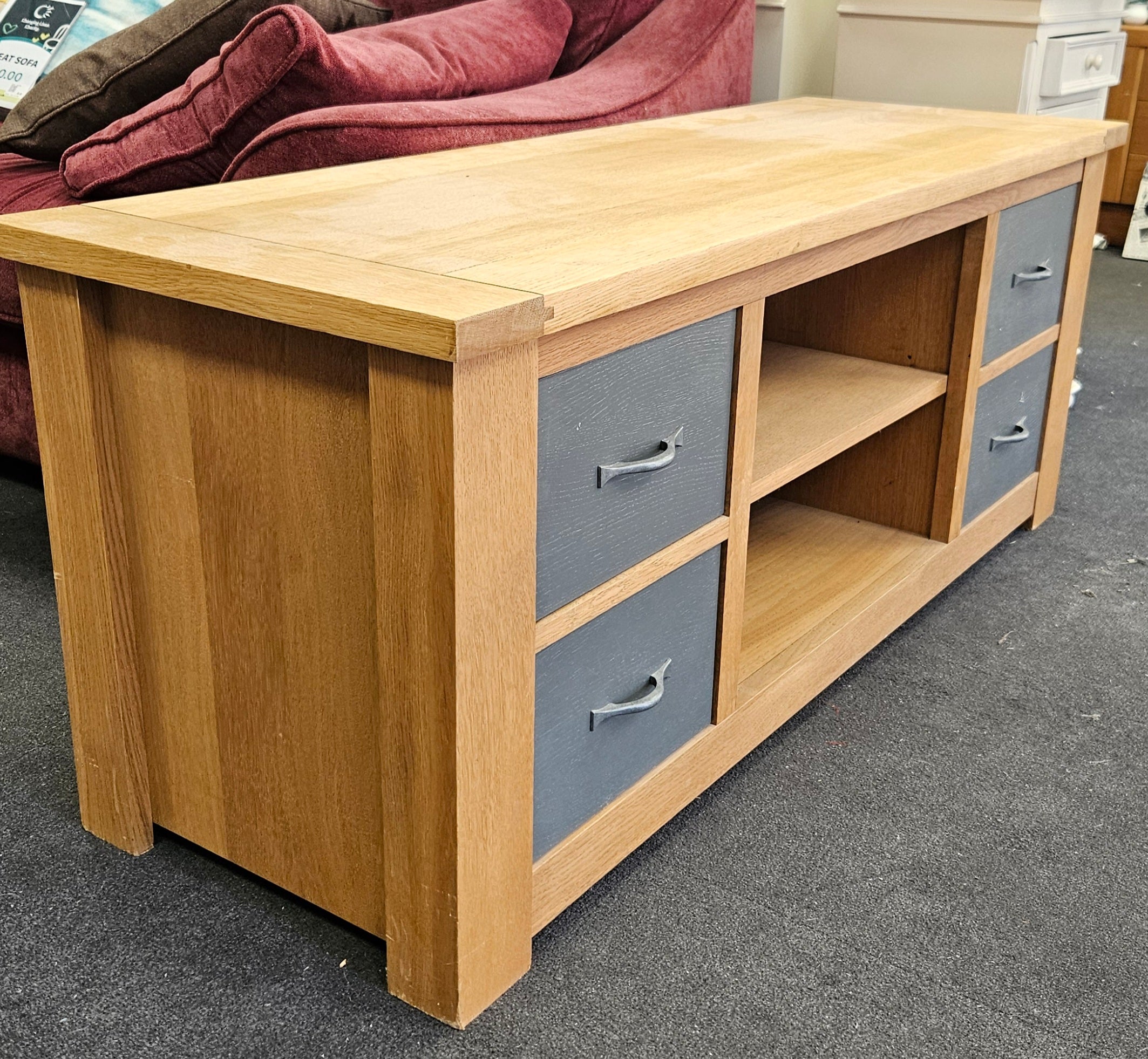 Tv unit