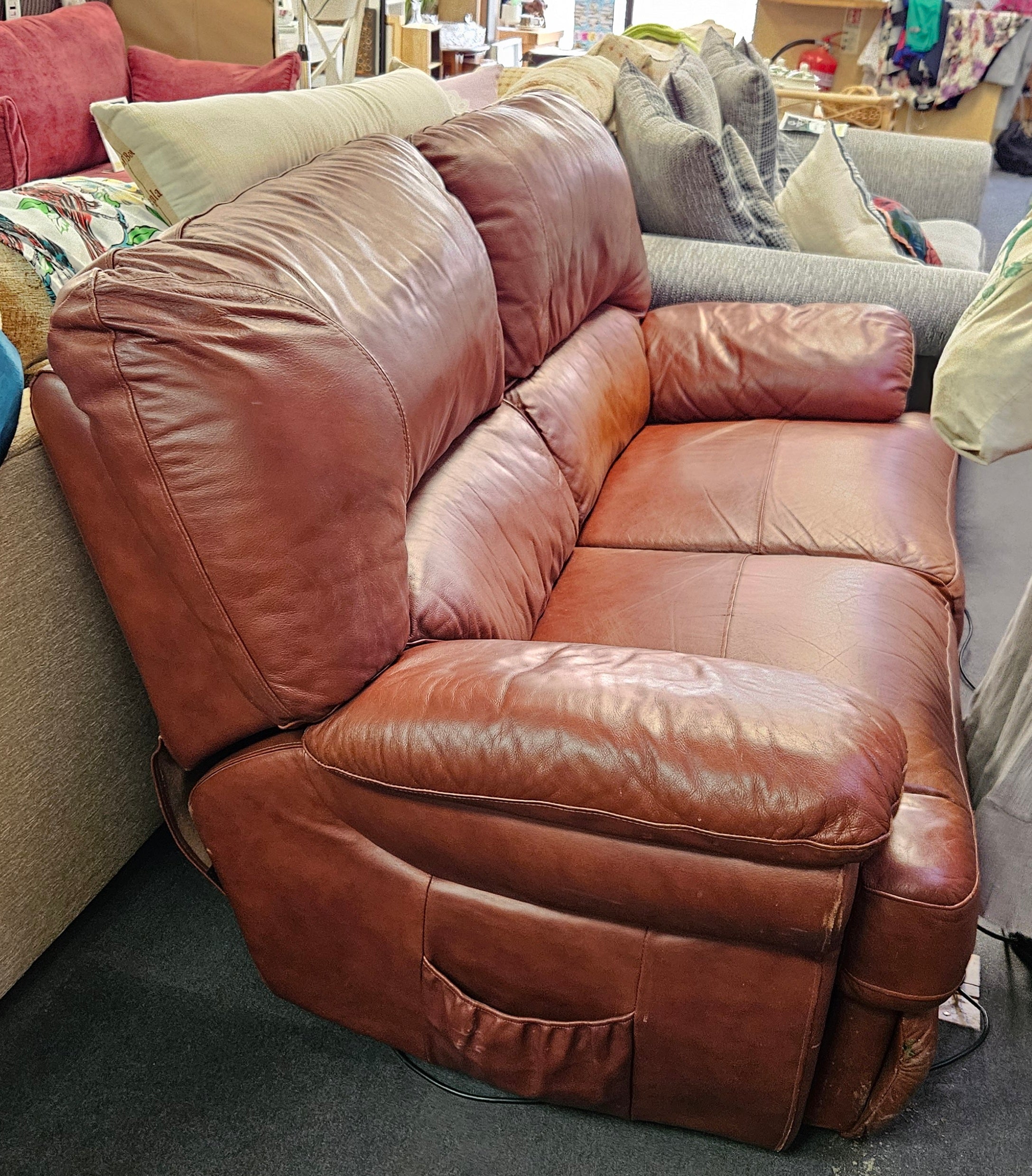 Reclining sofa
