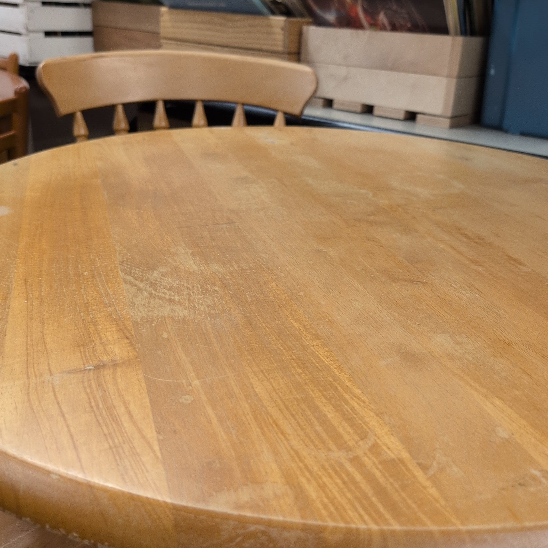 Table & Chairs