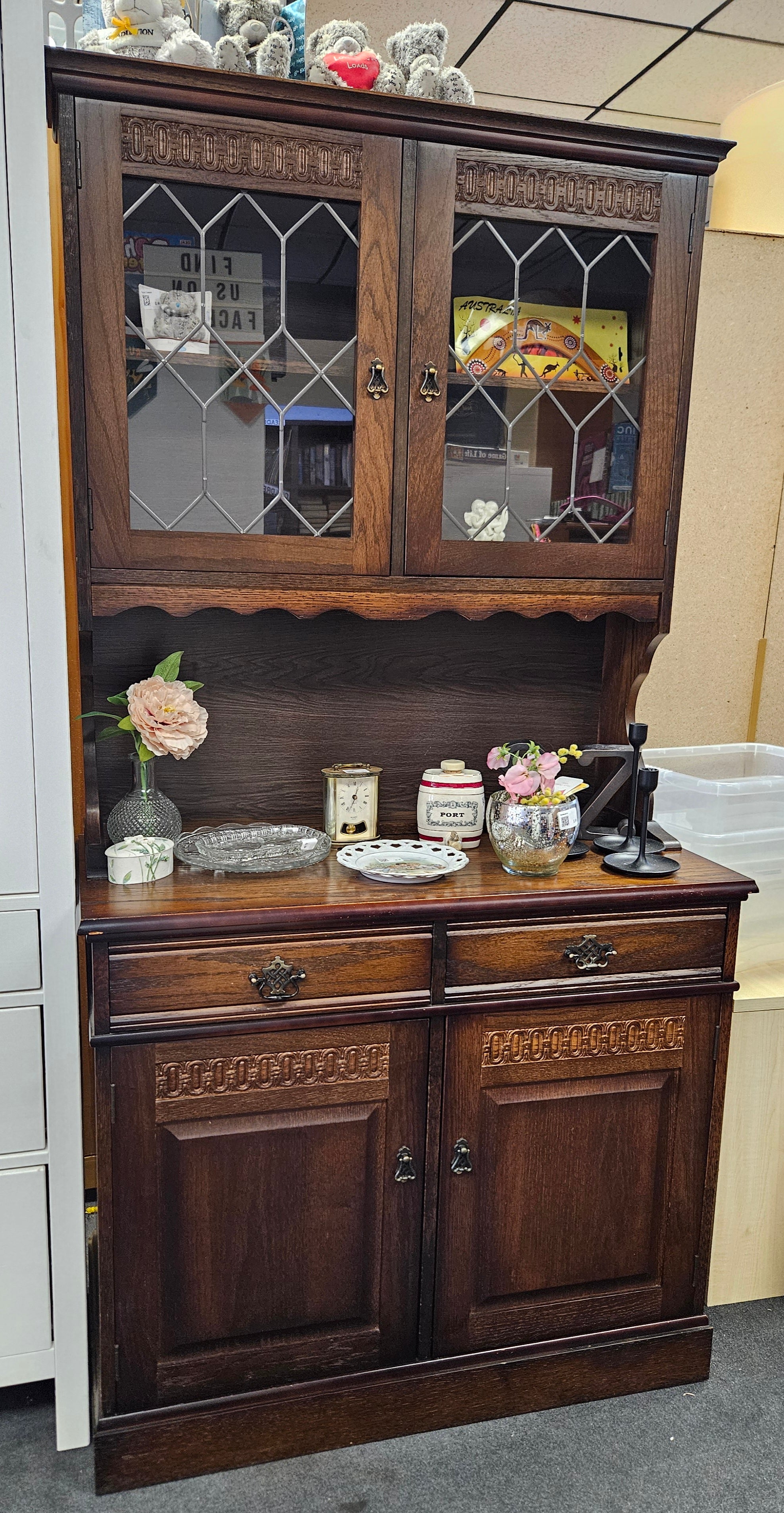 Dresser