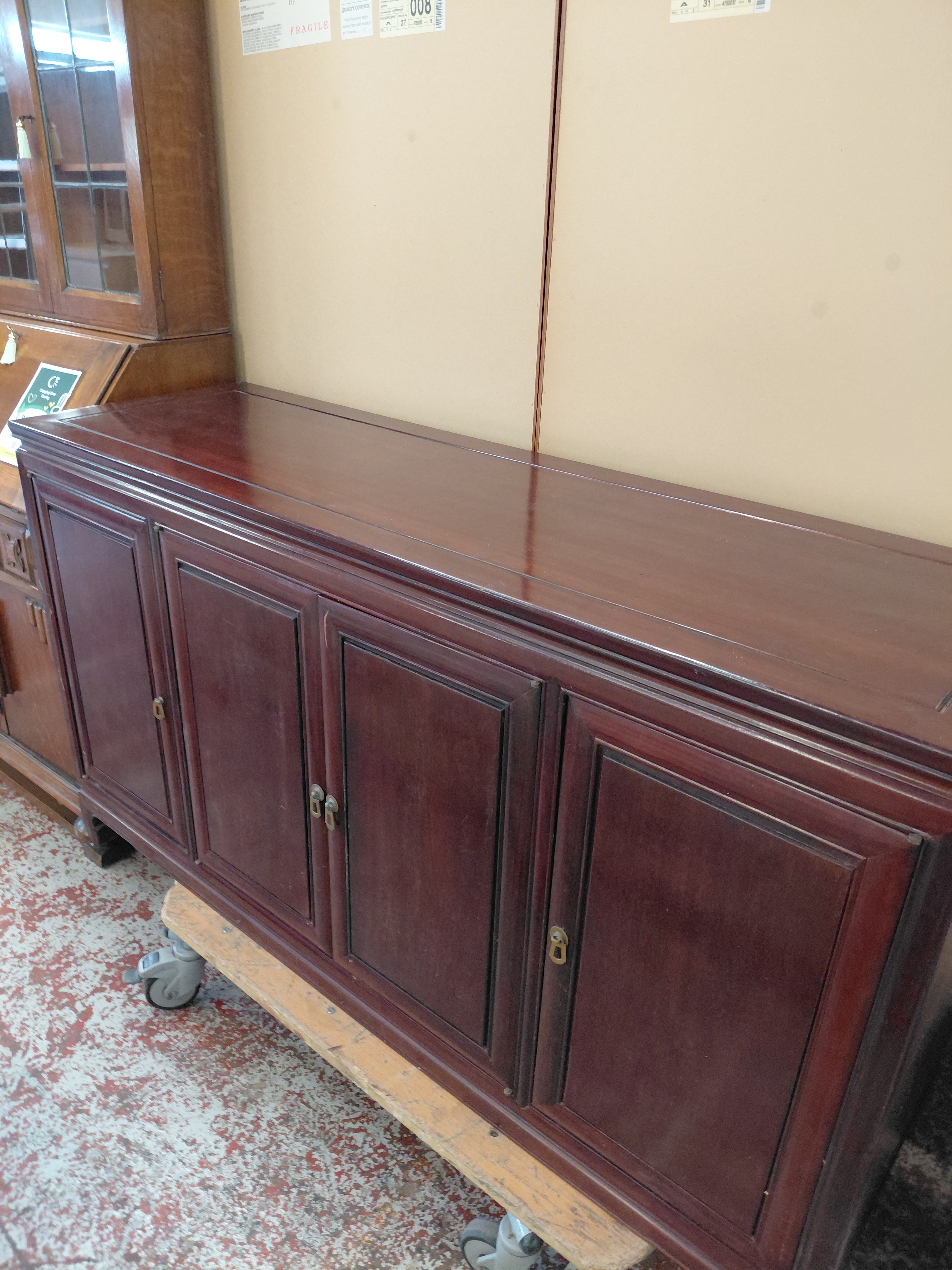 Sideboard
