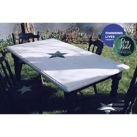 "A Star is Born"                                 Table & Chairs Designed by Doghead Designs and created by Kaye.