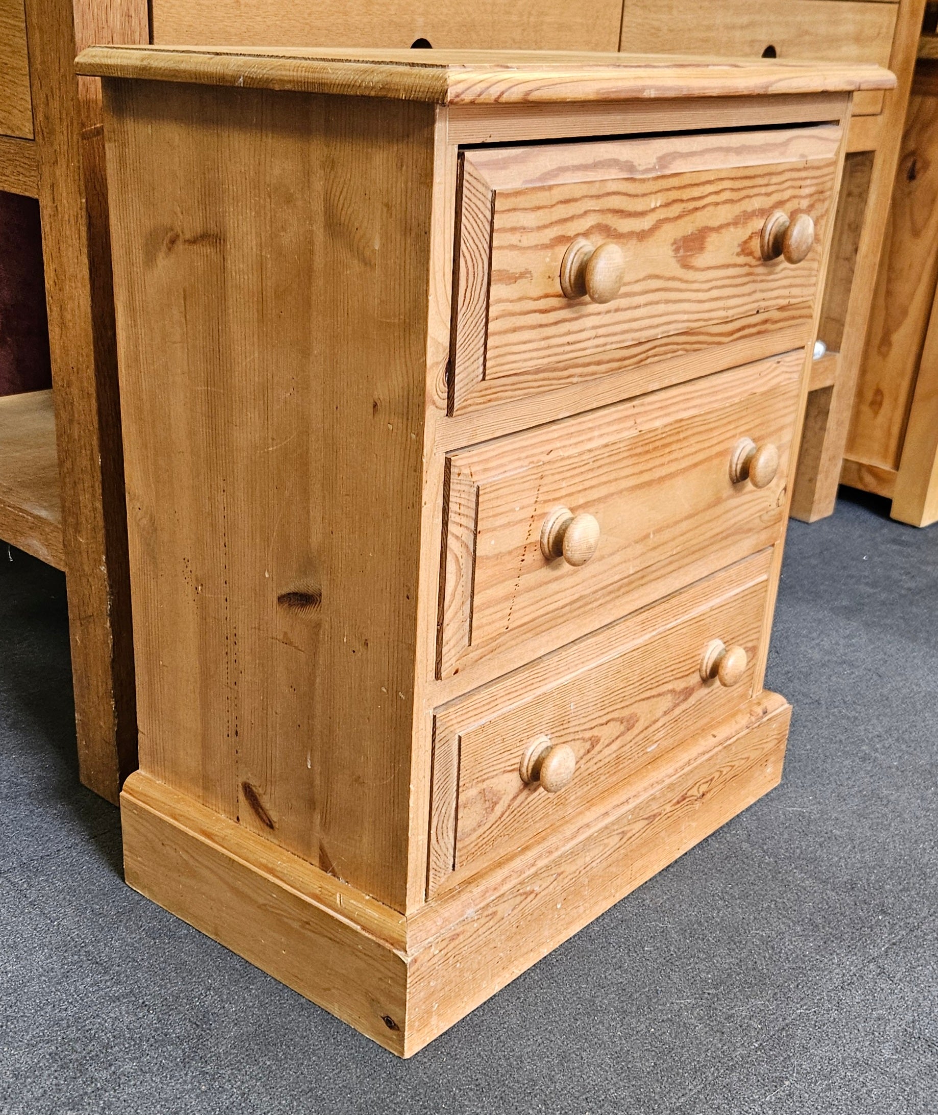 Bedside cabinet