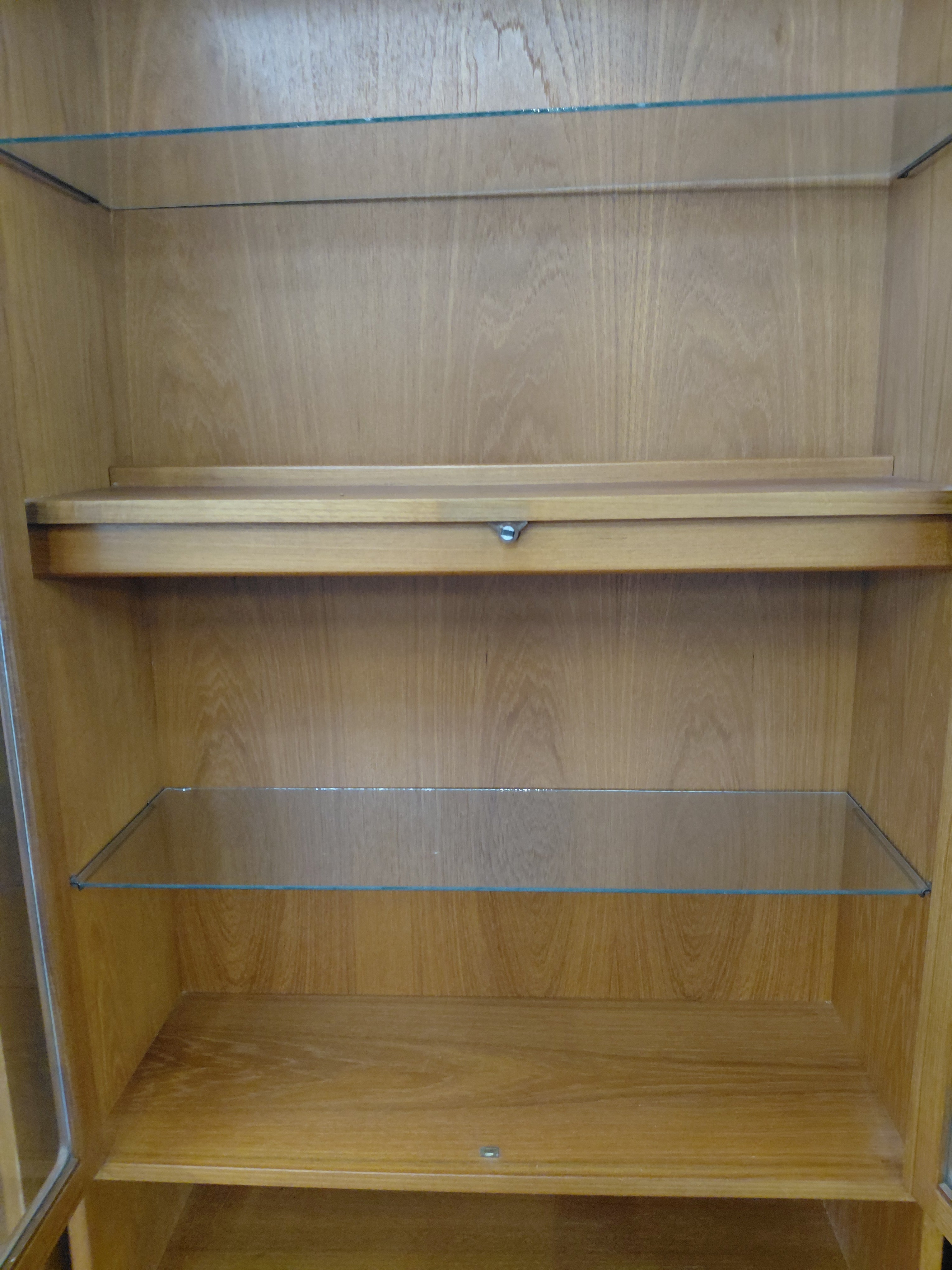 Wall unit
