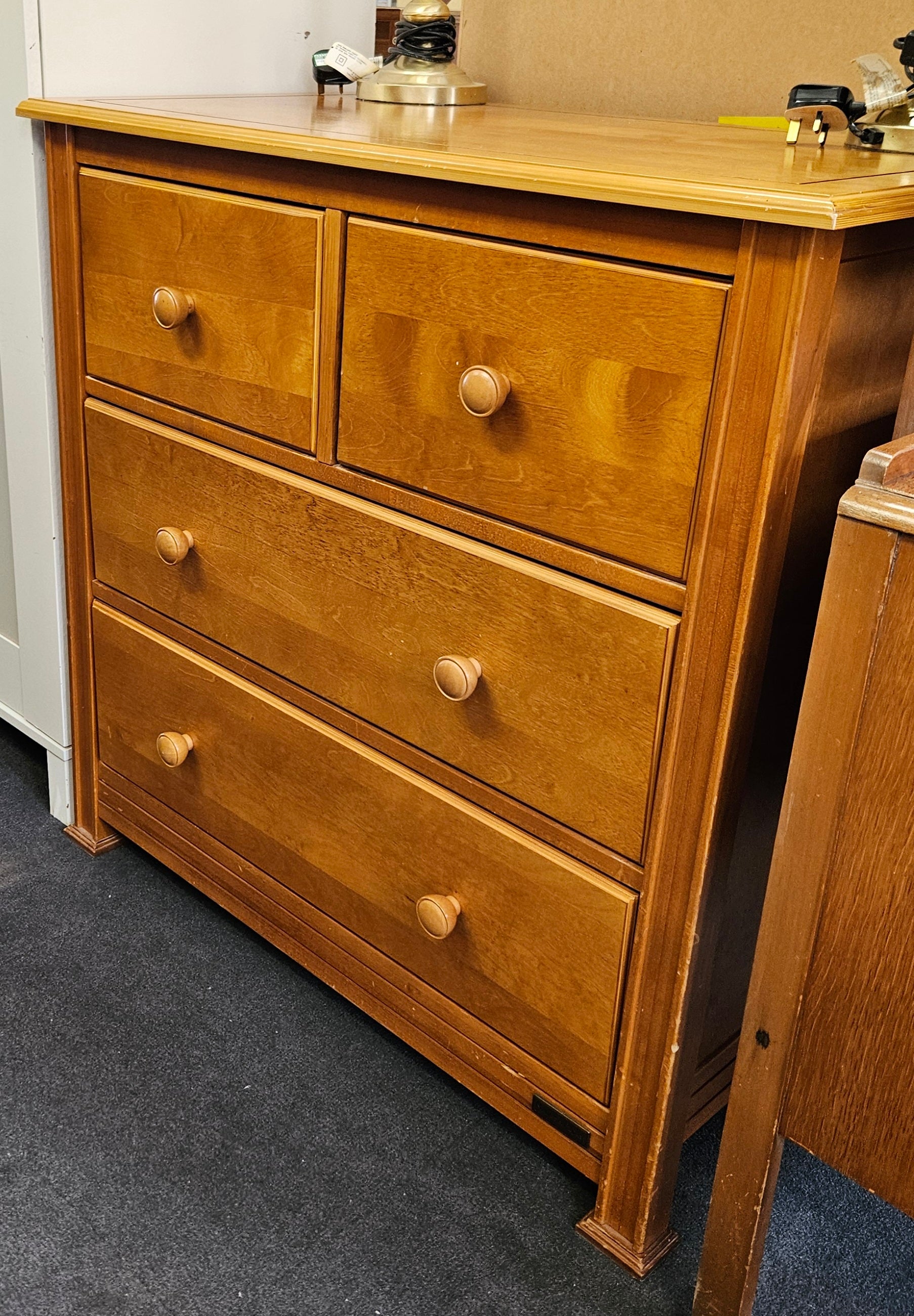 Chest of drawers