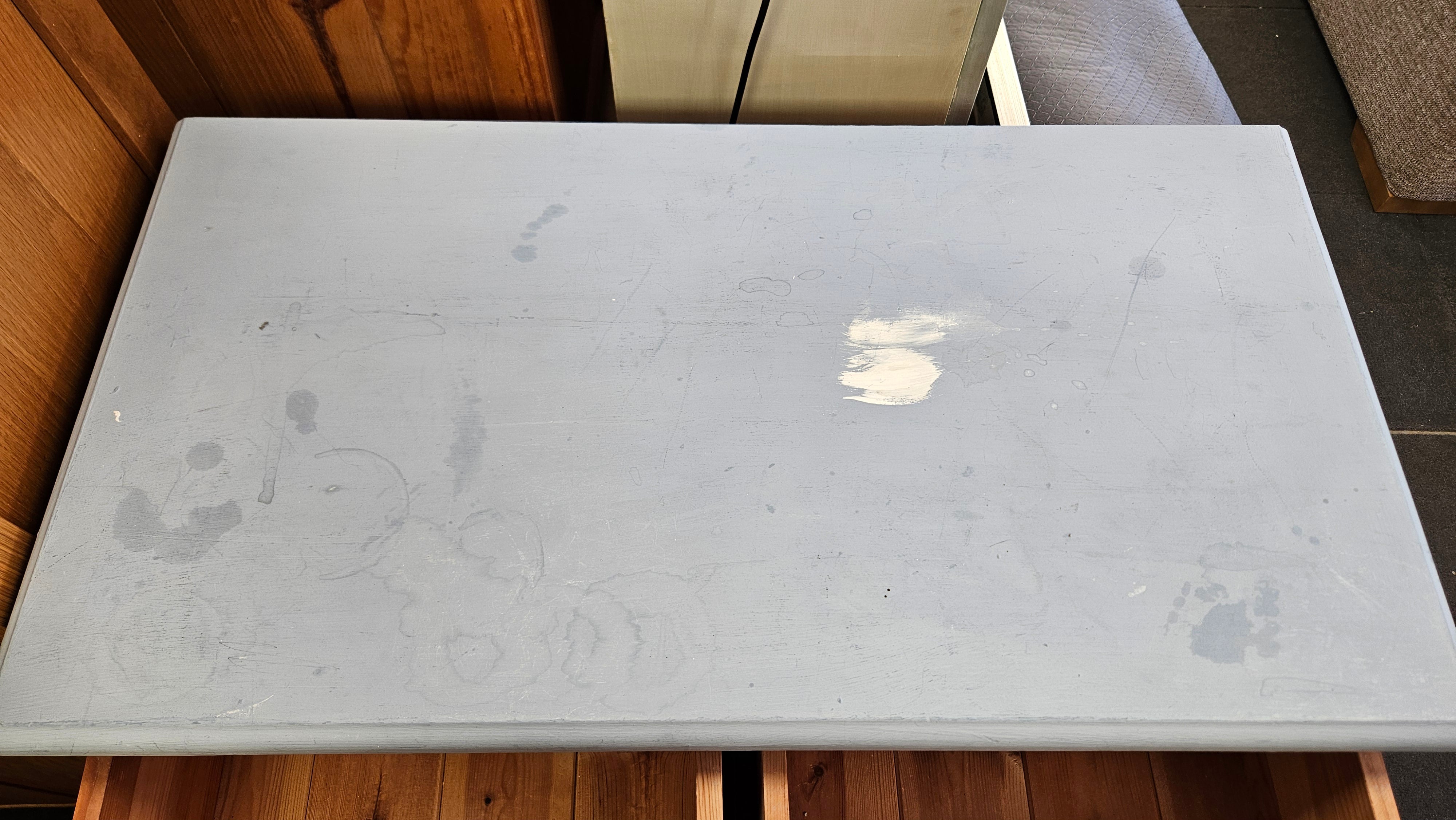 Painted chest of drawers