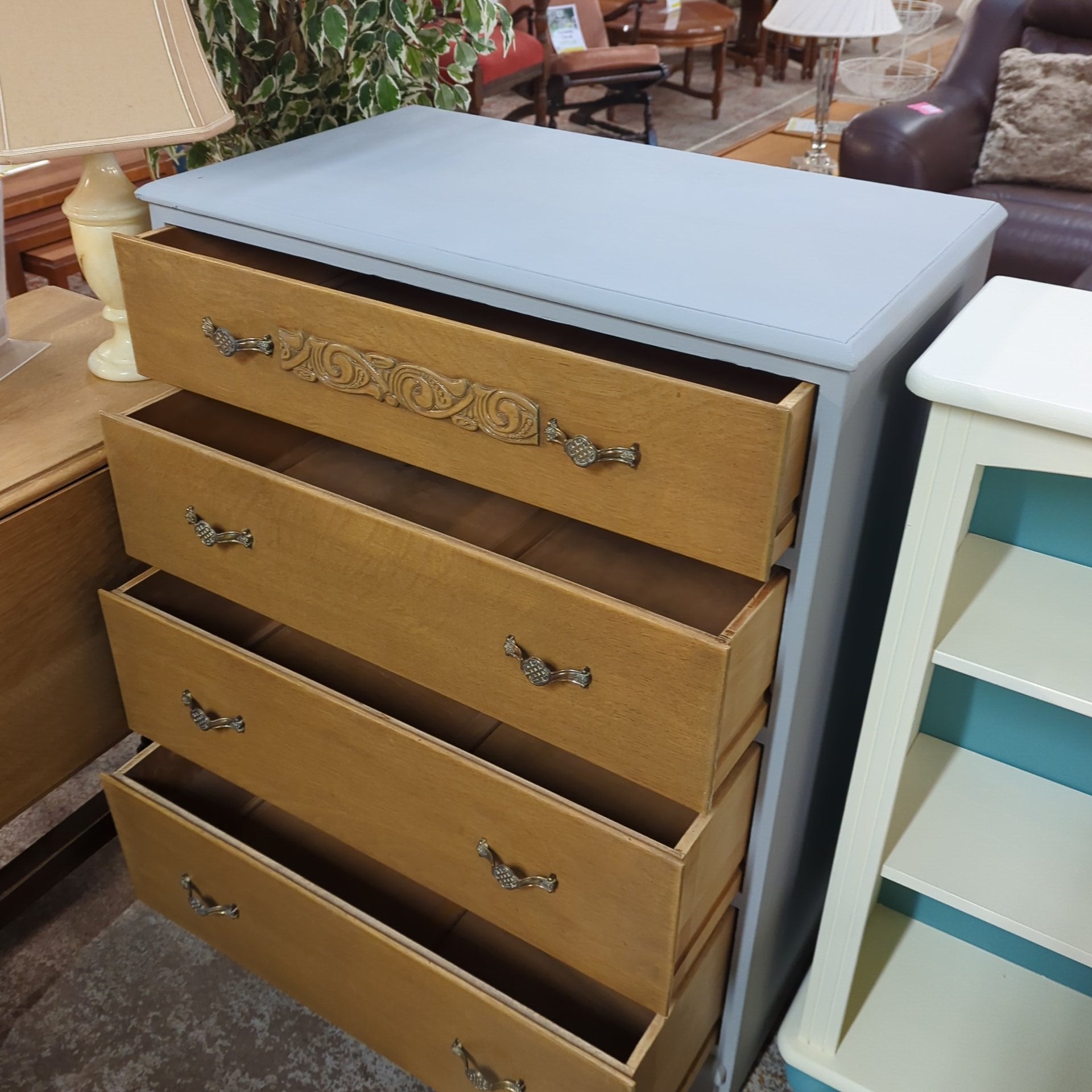 HMP Chest of Drawers