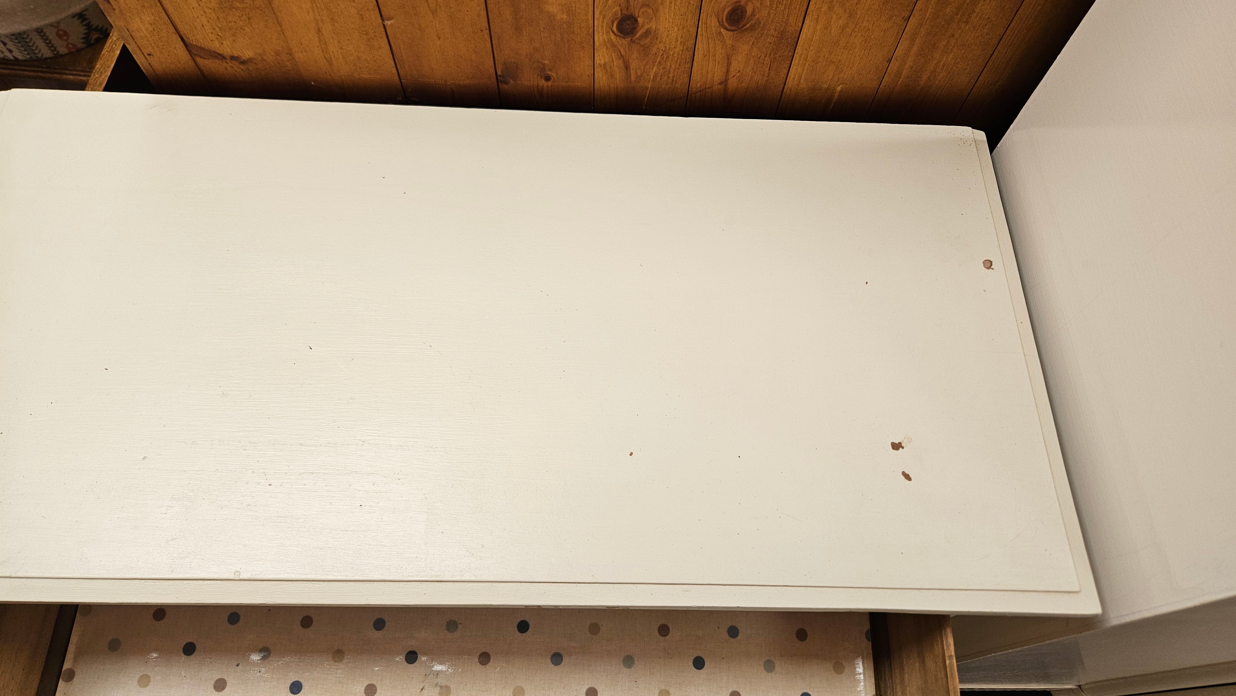 Chest of drawers