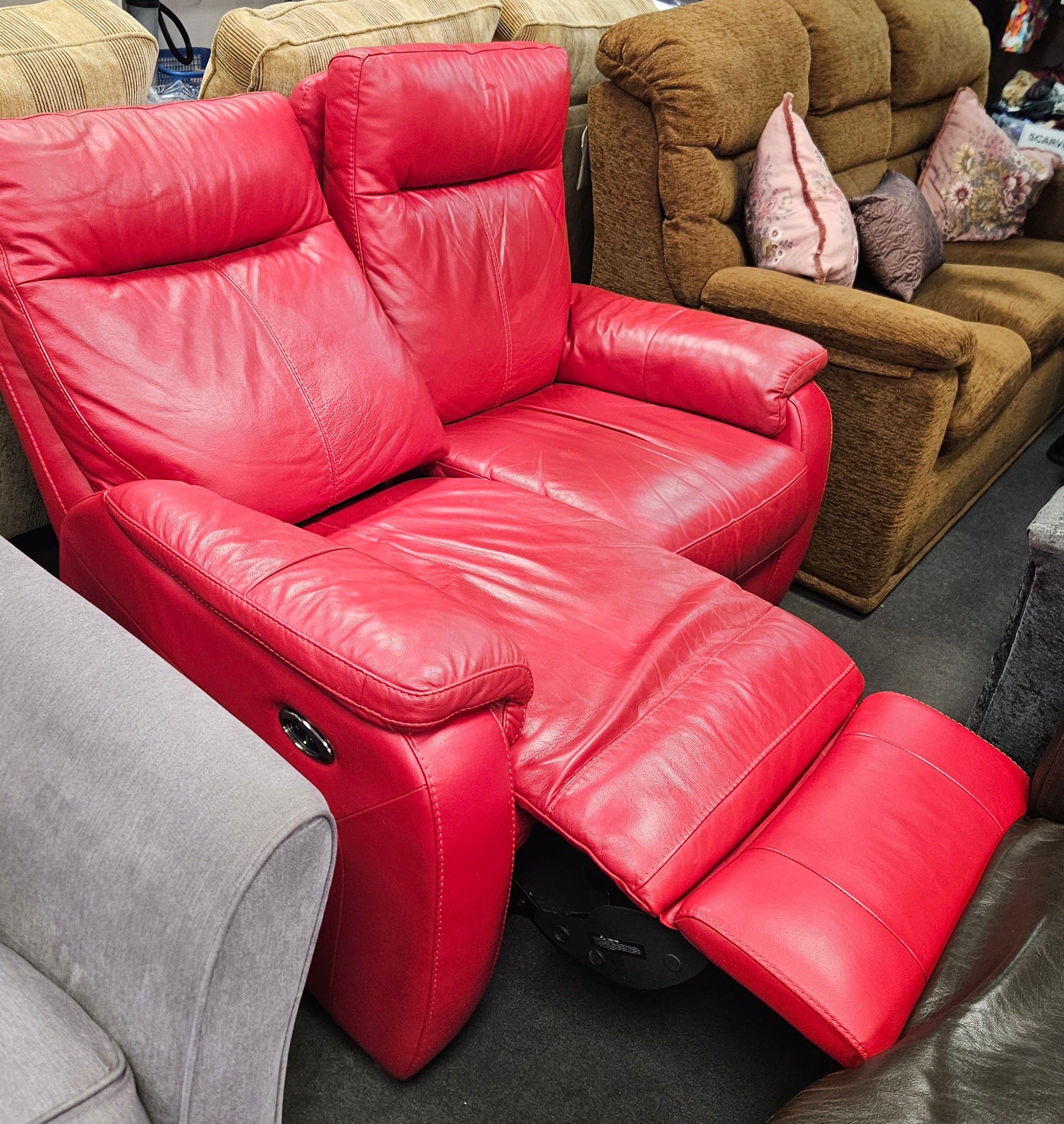 Reclining sofa