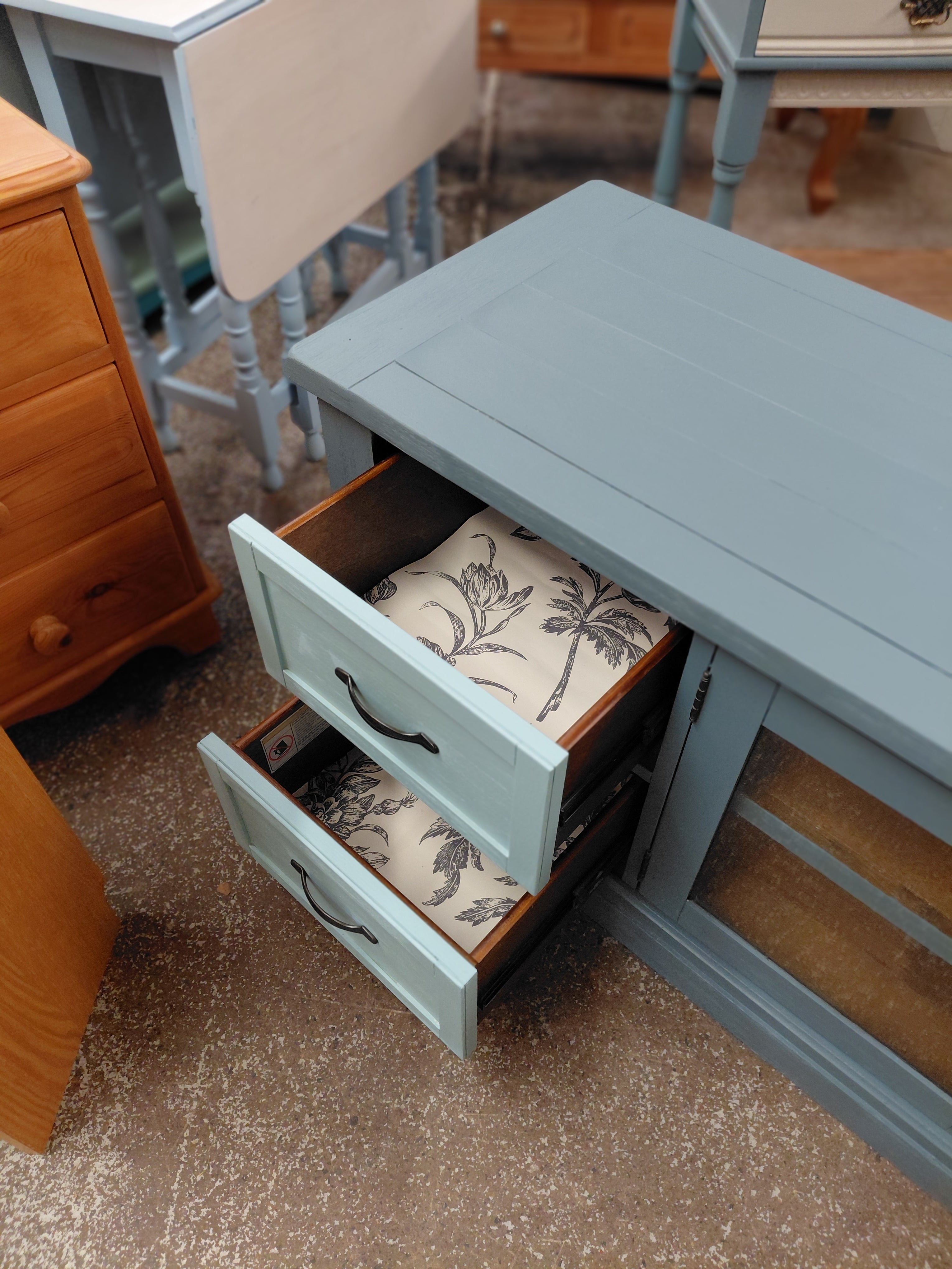 TV Unit