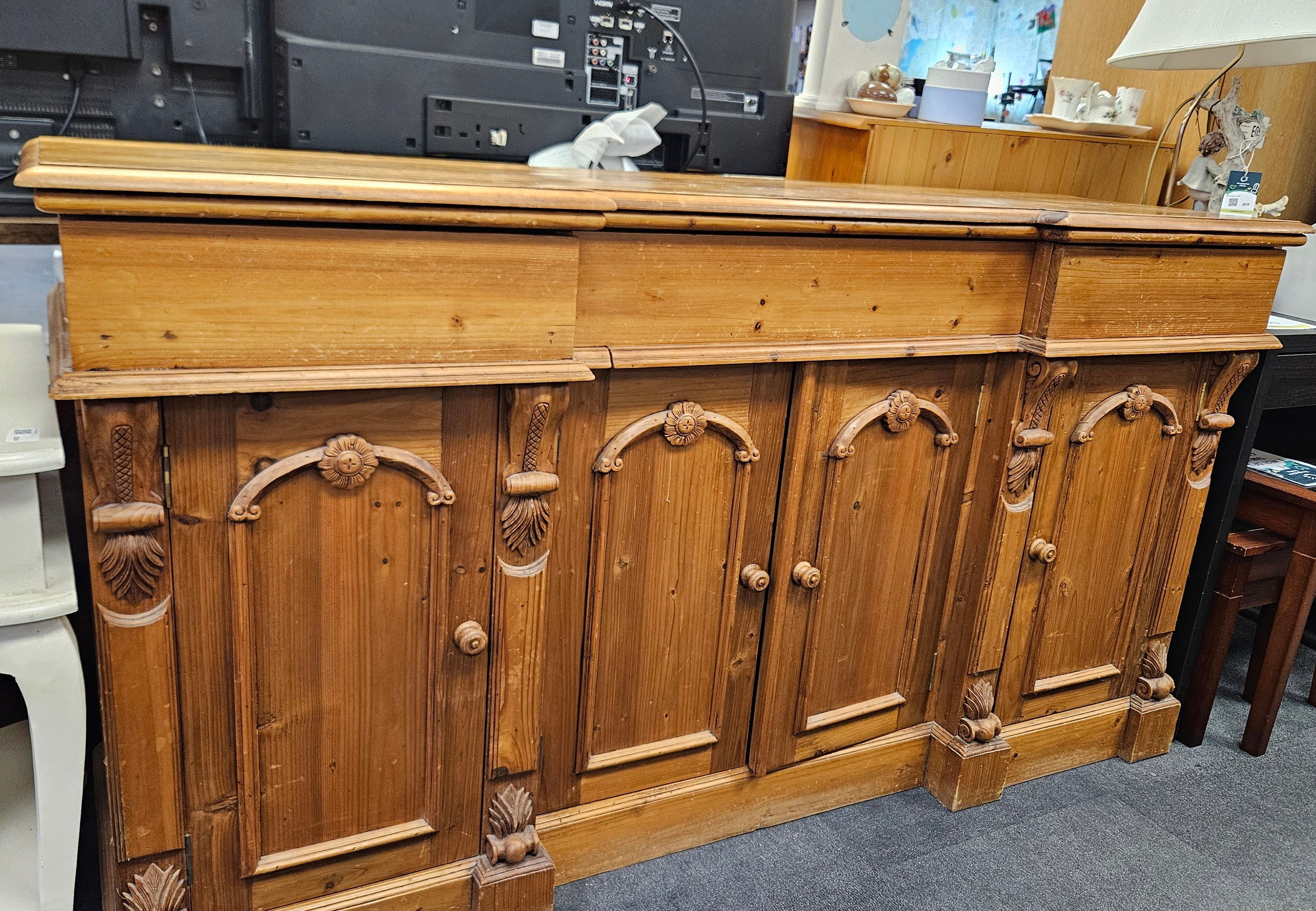 Sideboard