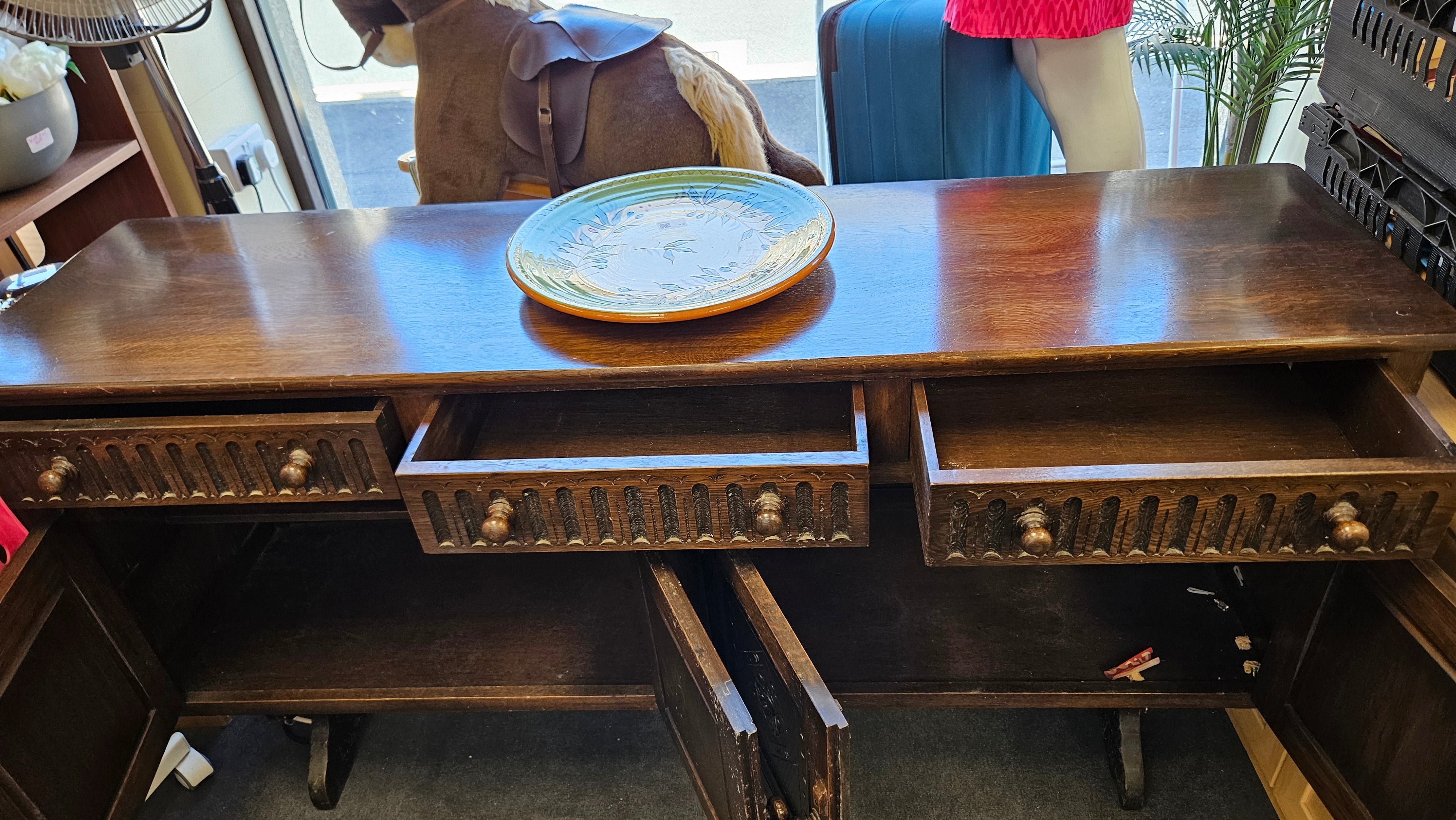 Sideboard