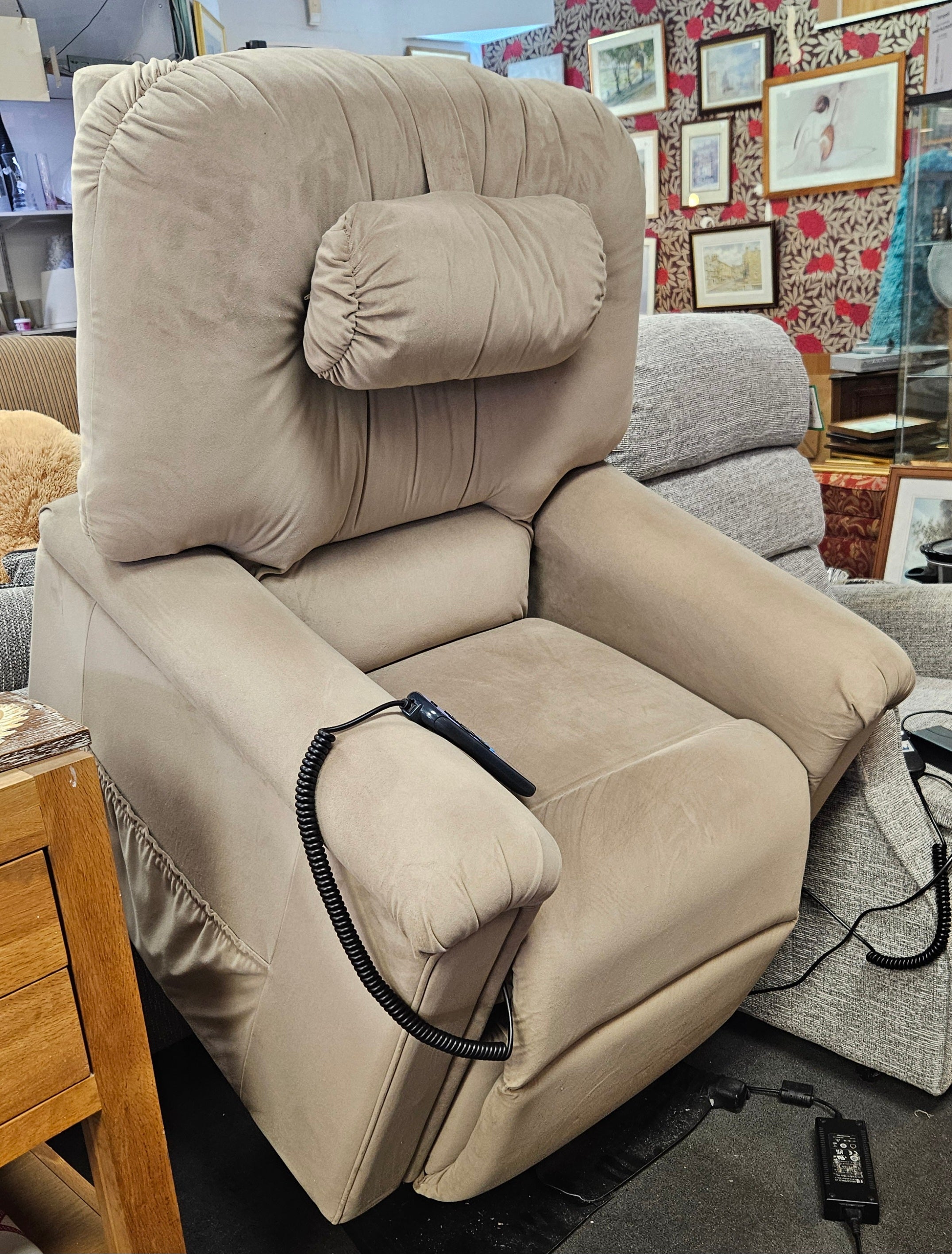 Rise & Recline Chair