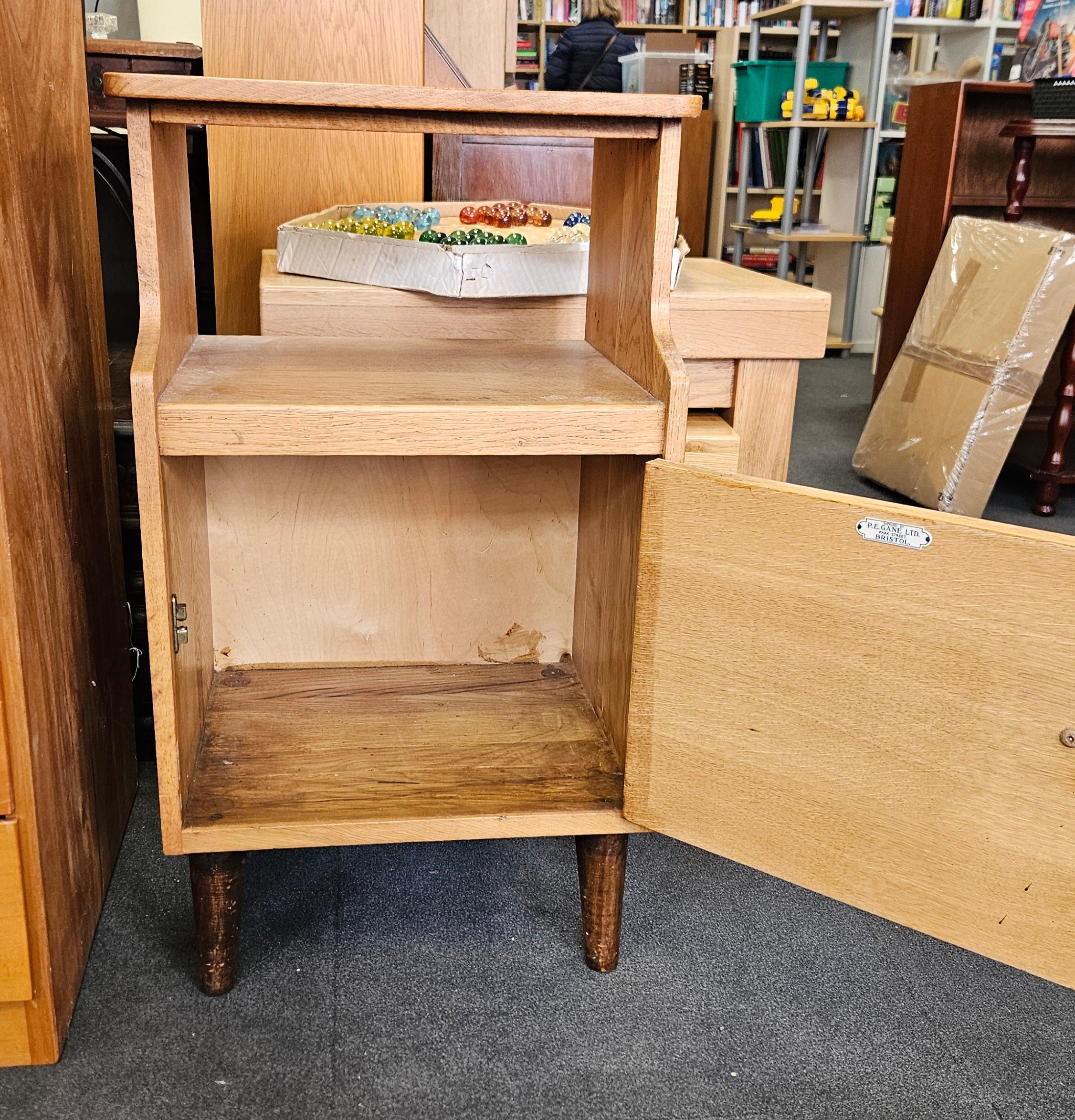 Bedside cabinet