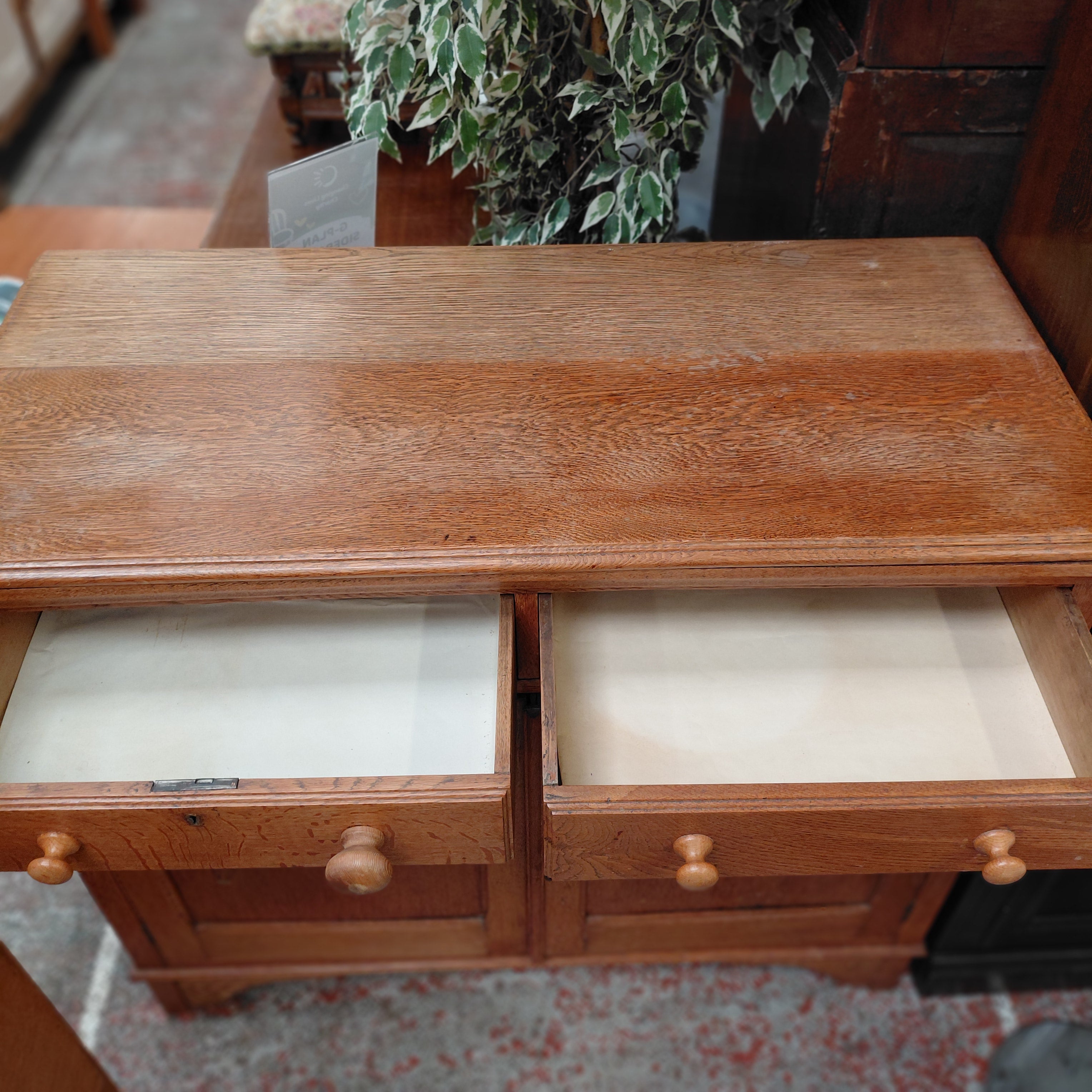 Sideboard