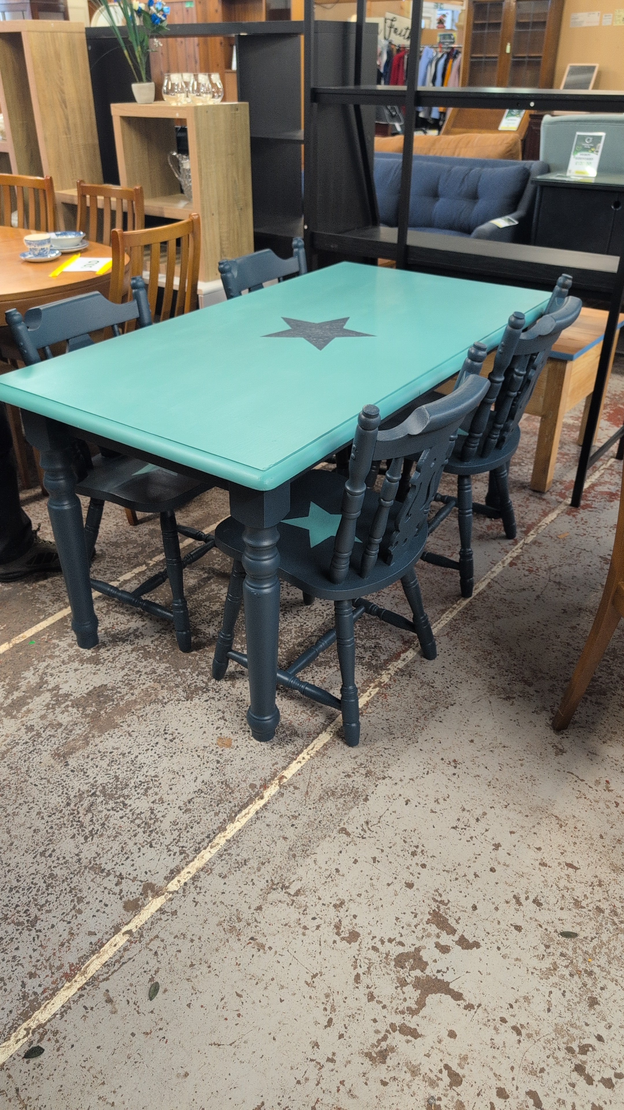 "A Star is Born"                                 Table & Chairs Designed by Doghead Designs and created by Kaye.