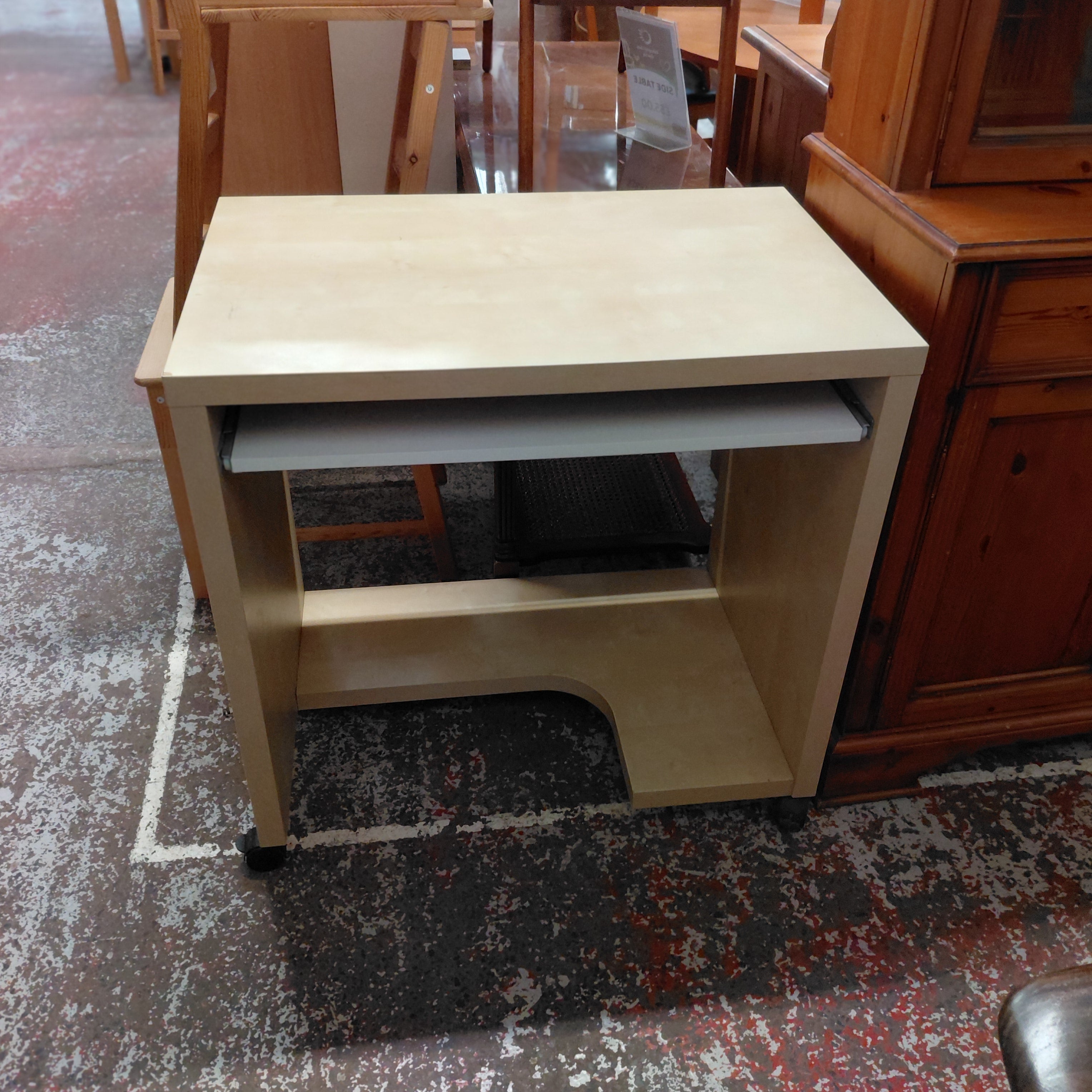 Small Computer Desk