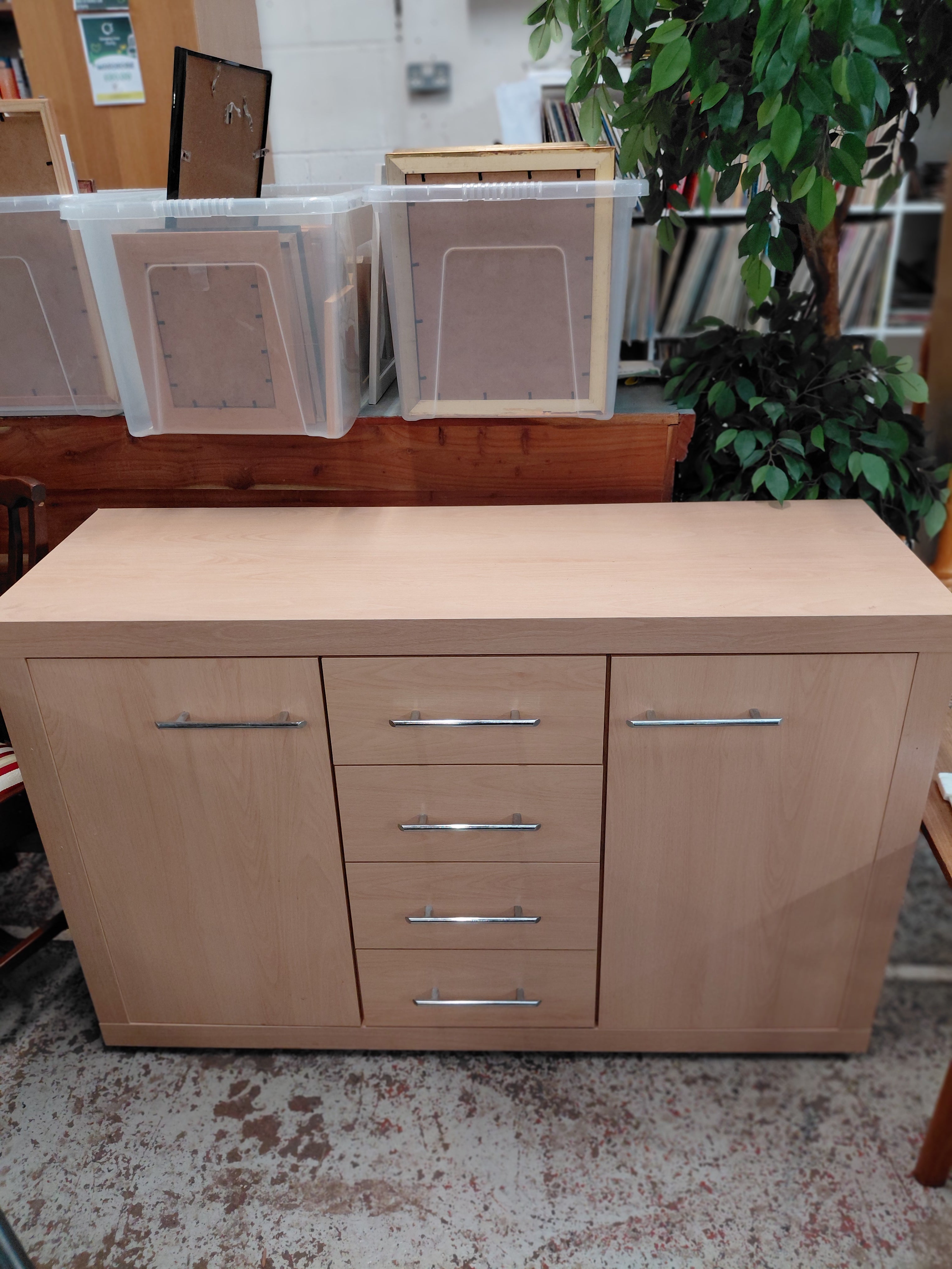Sideboard