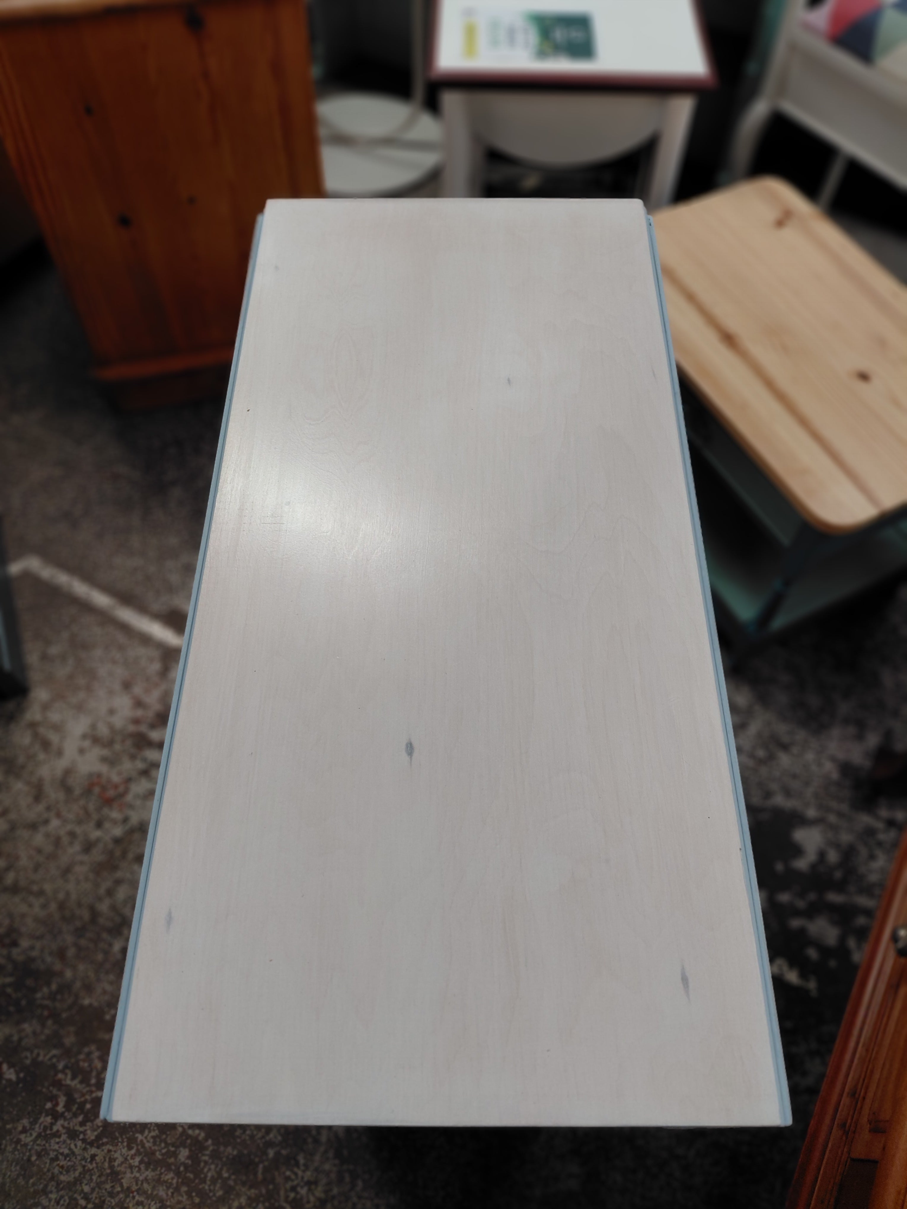 HMP Drop Leaf Table