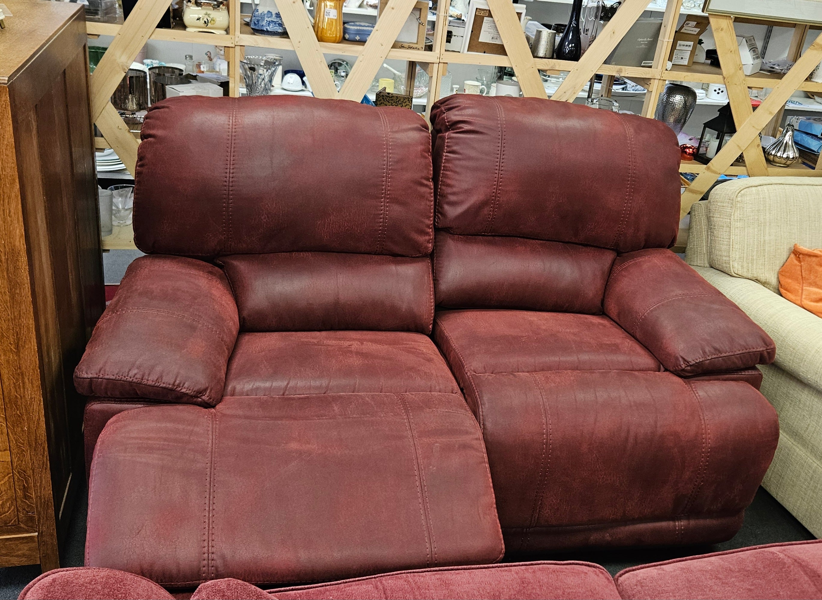 Reclining sofa