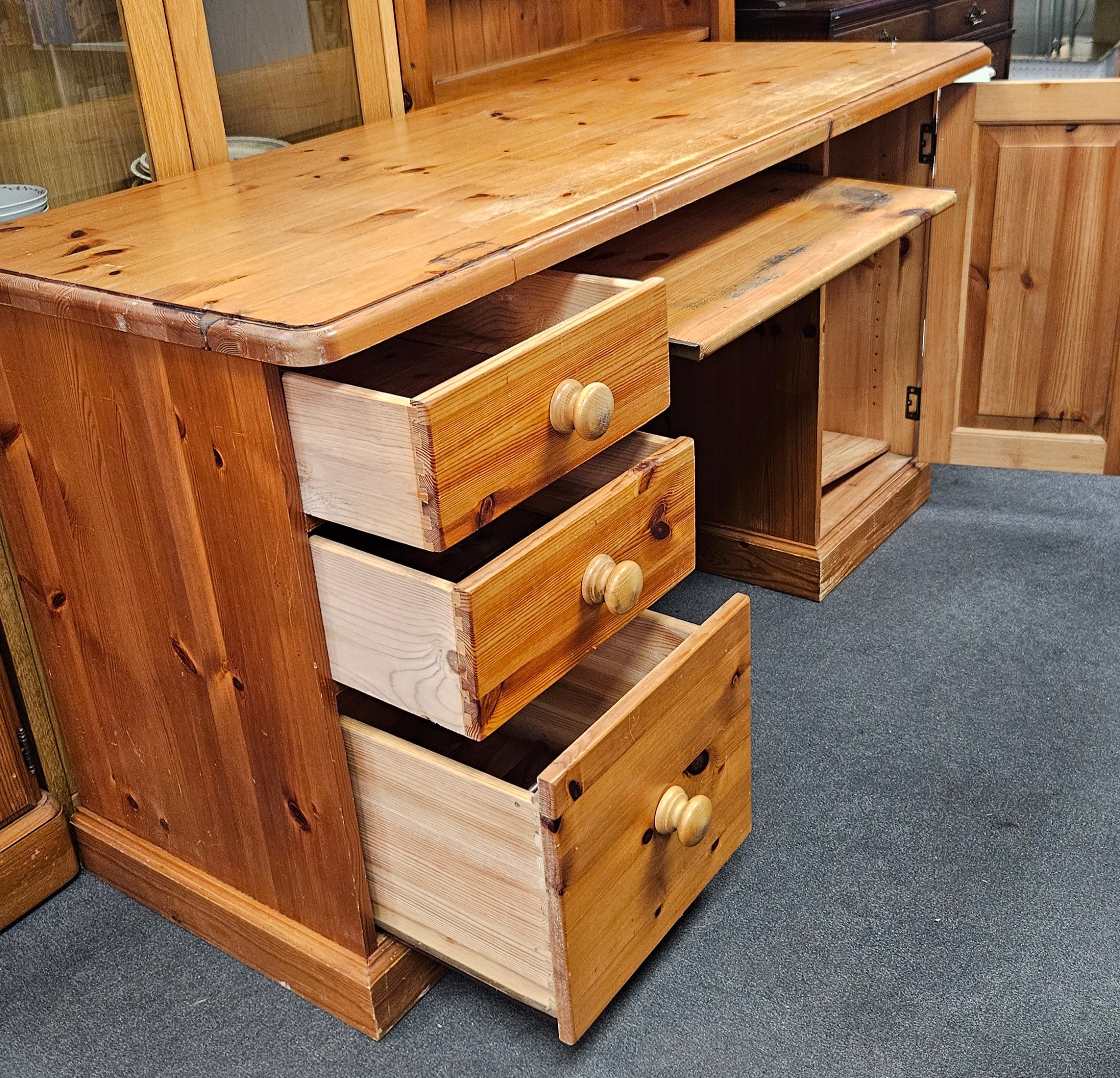 Desk