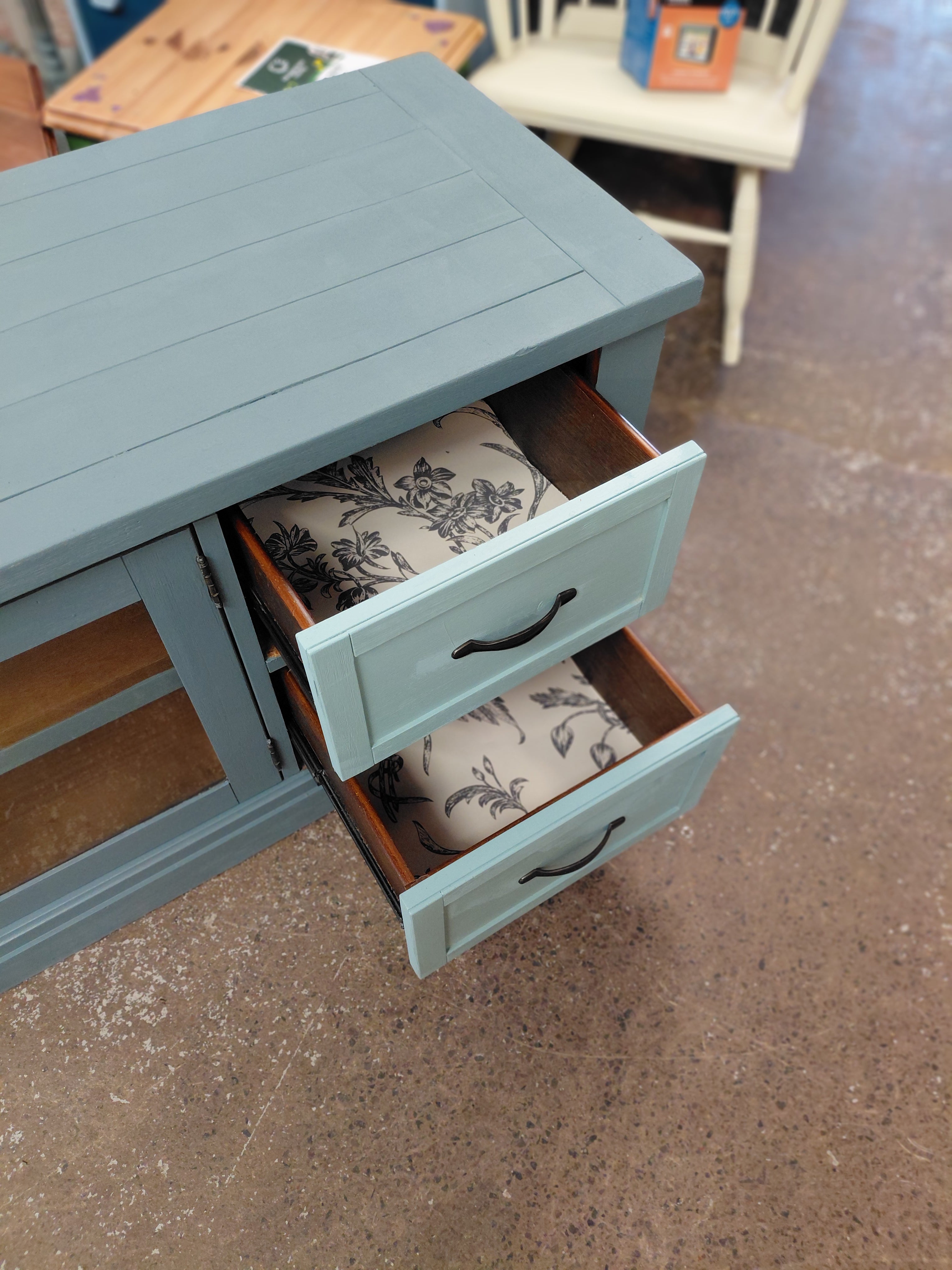 TV Unit