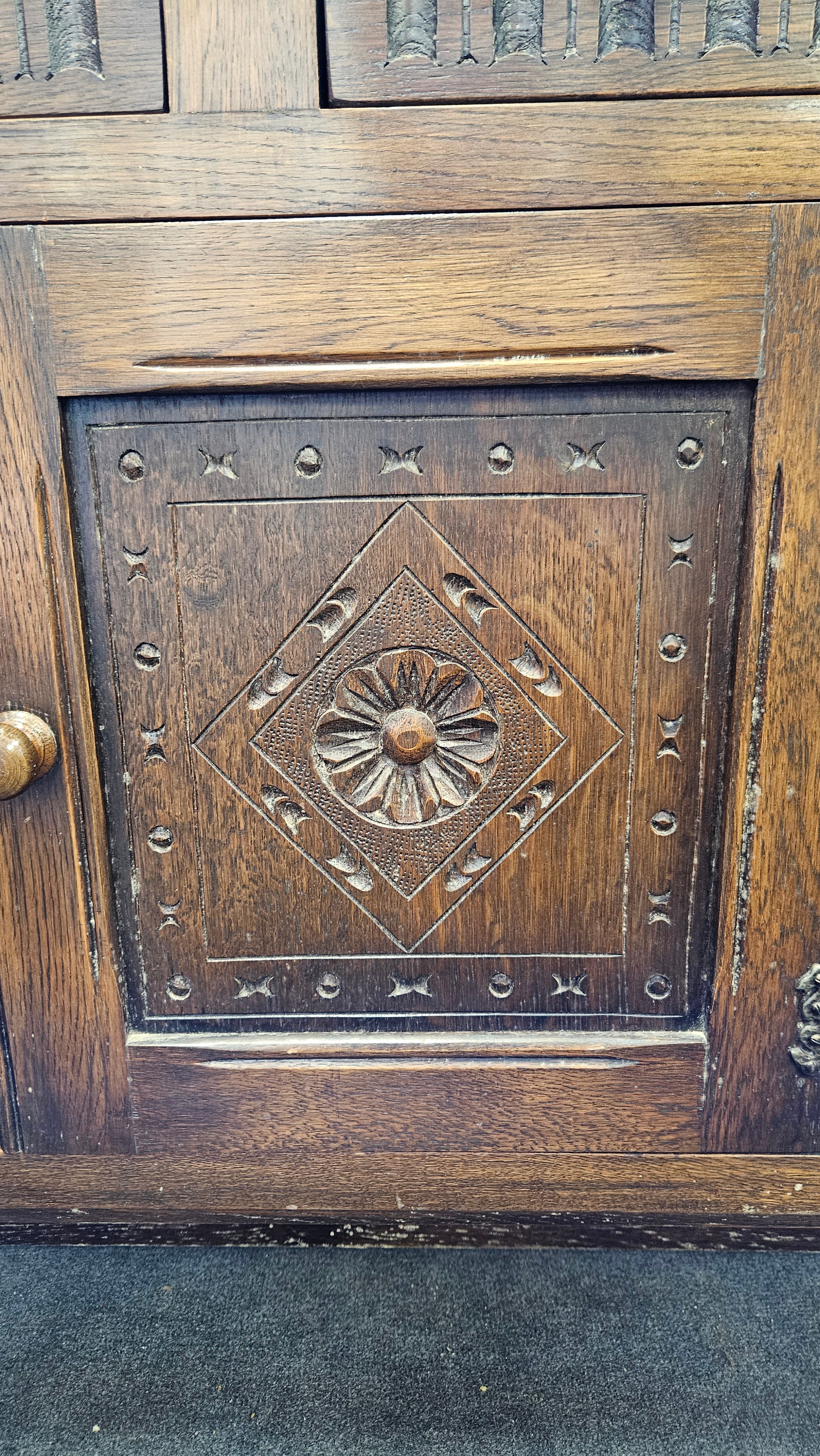 Sideboard
