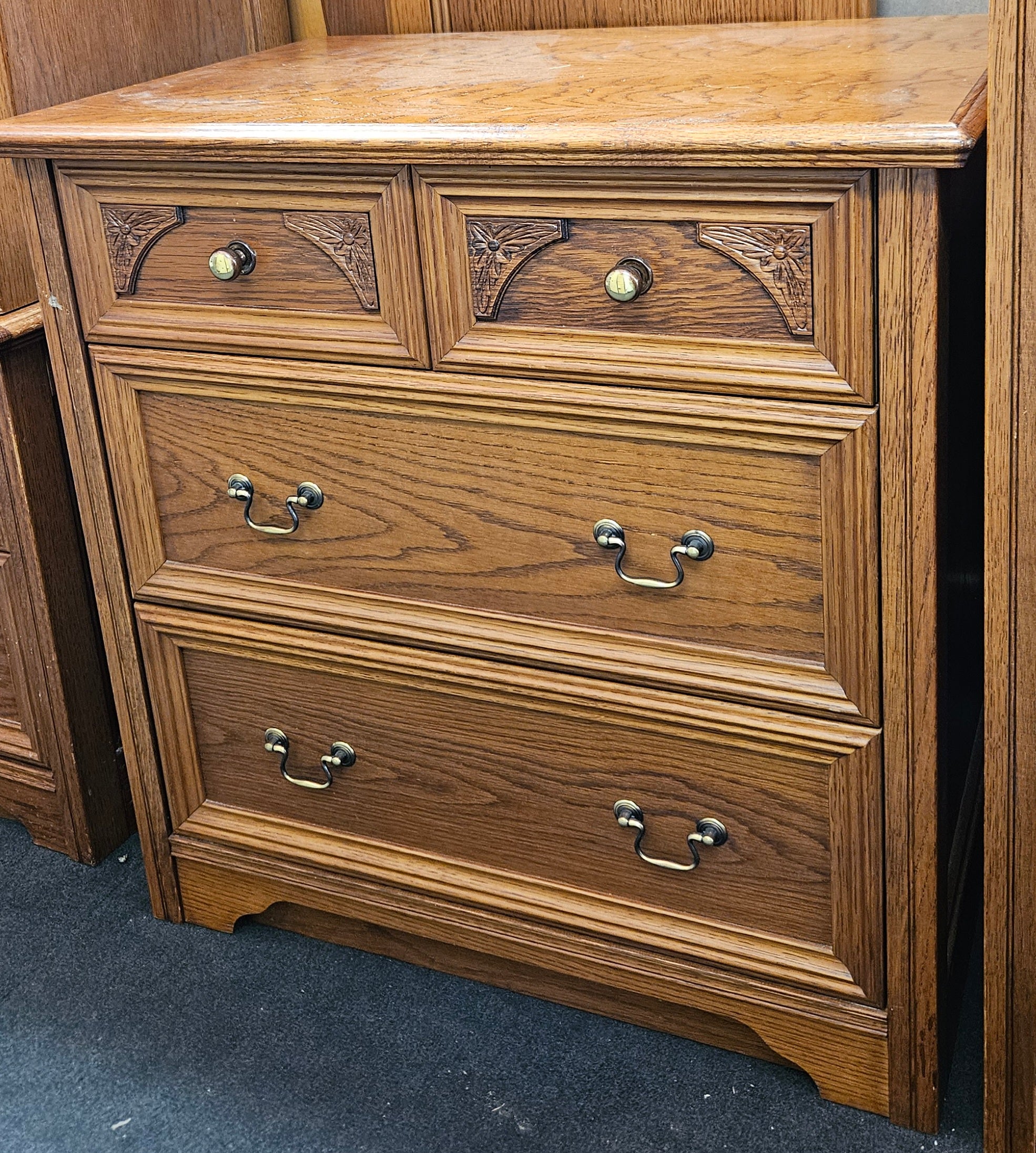 Chest of drawers