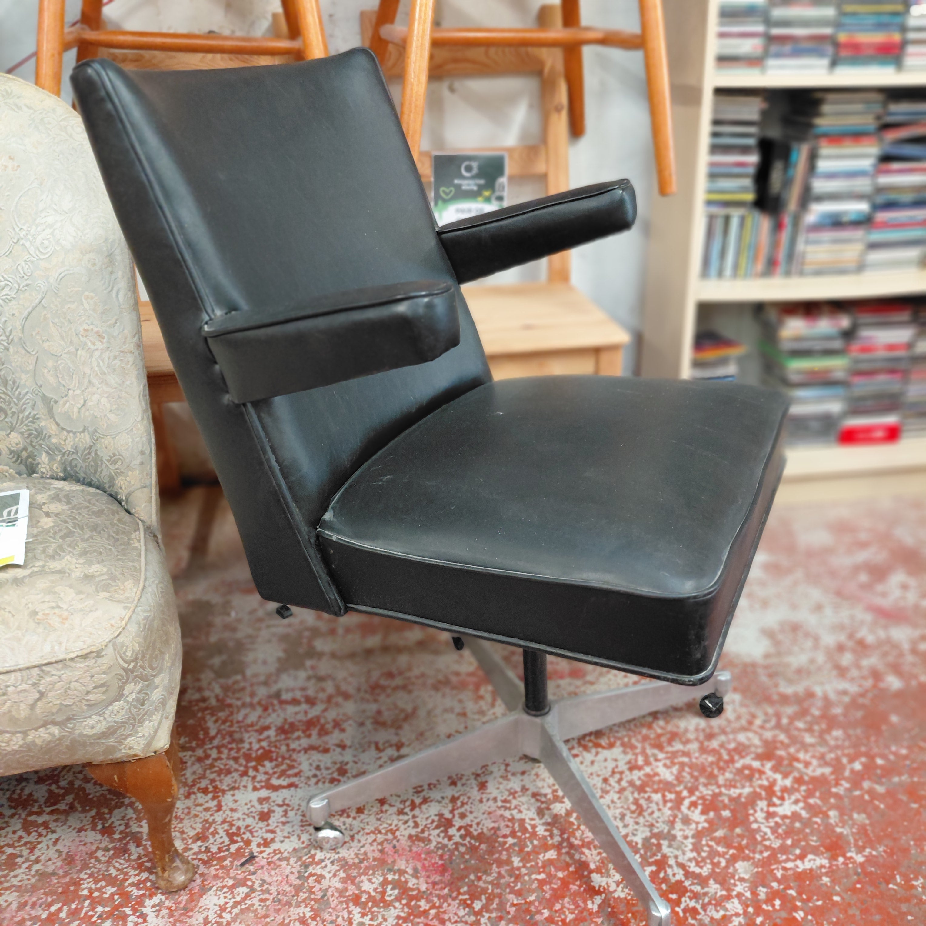 1960s Thonet Swivel Chair